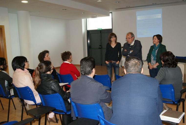 Imagen de Jornada de Formación sobre Menores en Situación de Riesgo Social en Vícar (Almería)