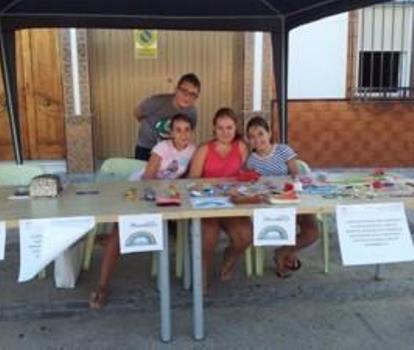 Imagen de Gran éxito del Consejo Municipal de la Infancia en el mercadillo solidario de Carrión de los Céspedes (Sevilla)