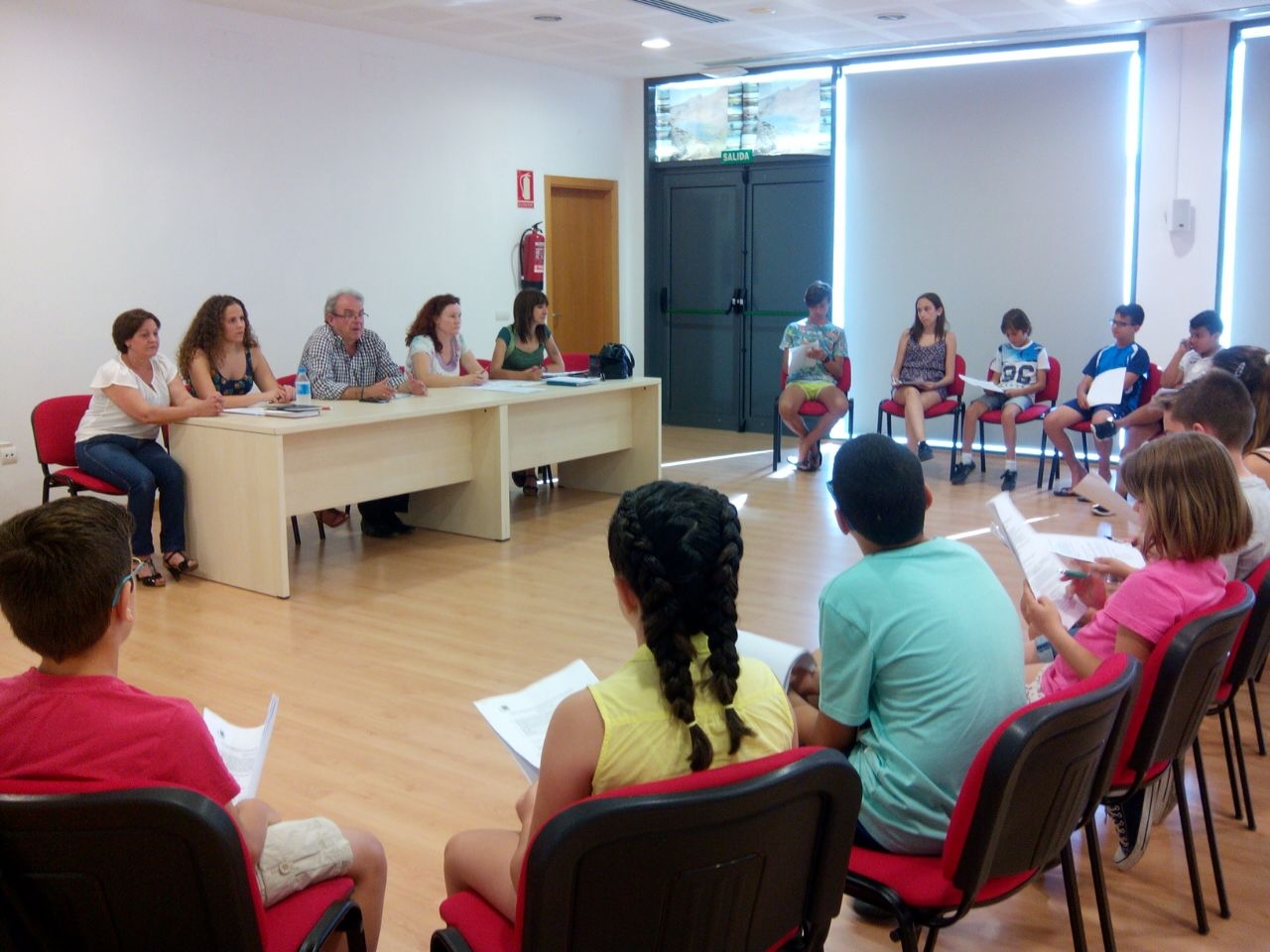 Imagen de Primera sesión ordinaria anual del Consejo de Participación de la Infancia y Adolescencia de Vícar (Almería) tras las elecciones municipales